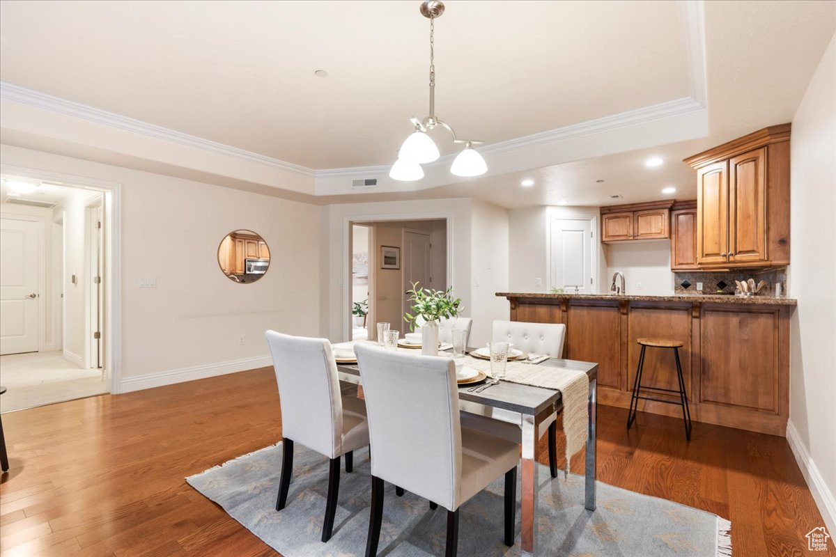 COUNTRY CLUB RIDGE CONDOMINIUMS - Residential