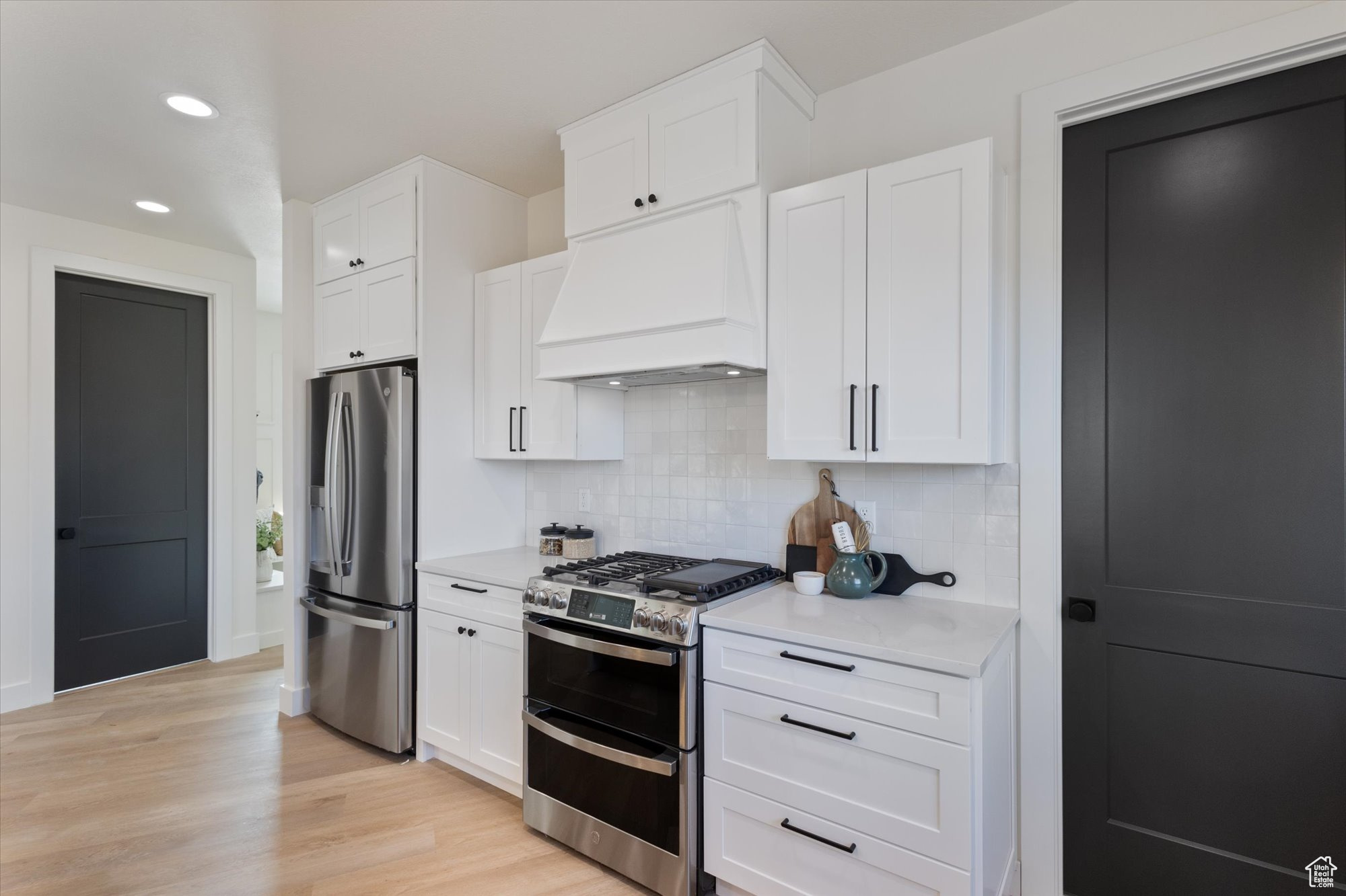 BROOKSIDE - Residential