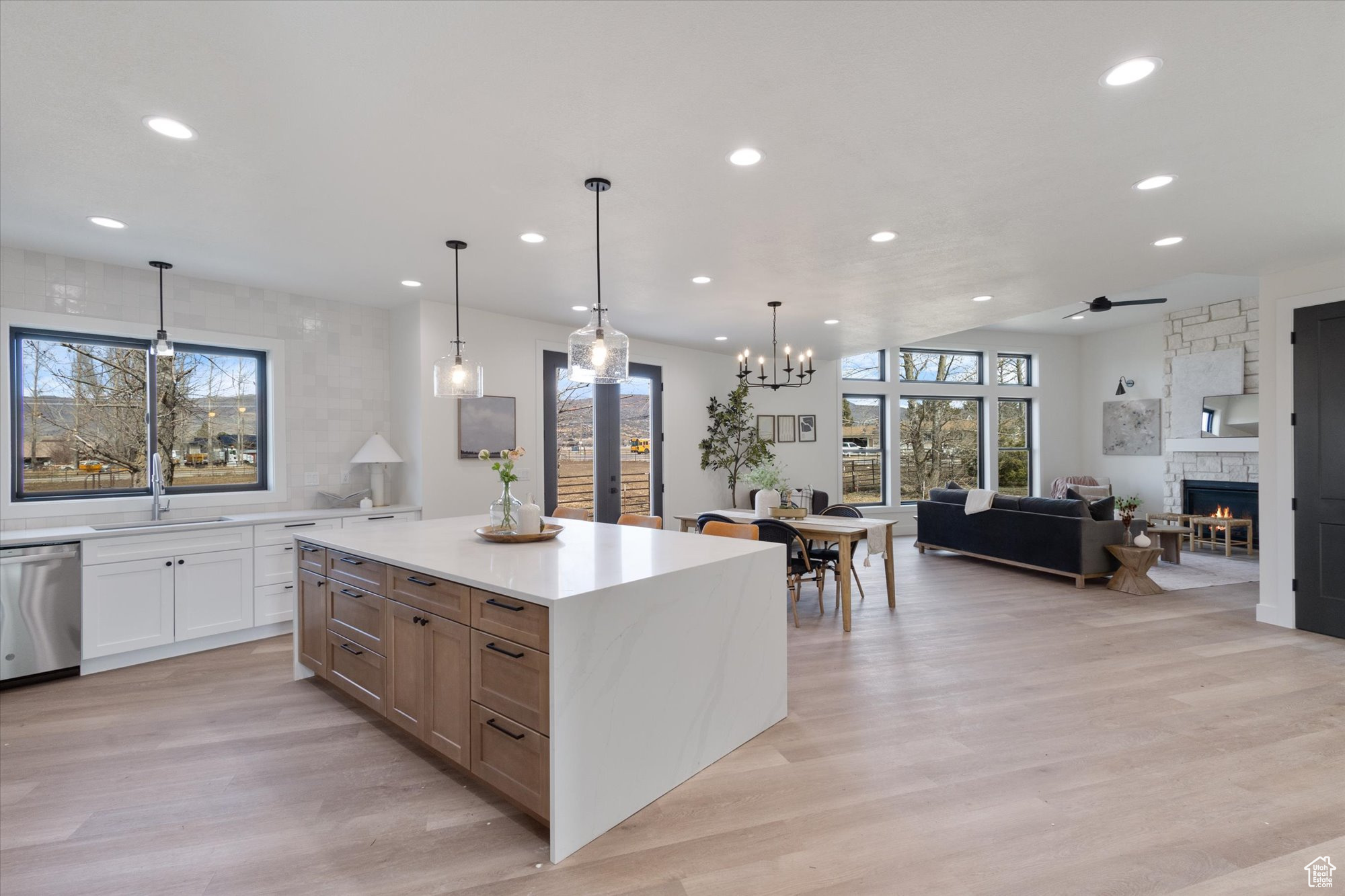 BROOKSIDE - Residential