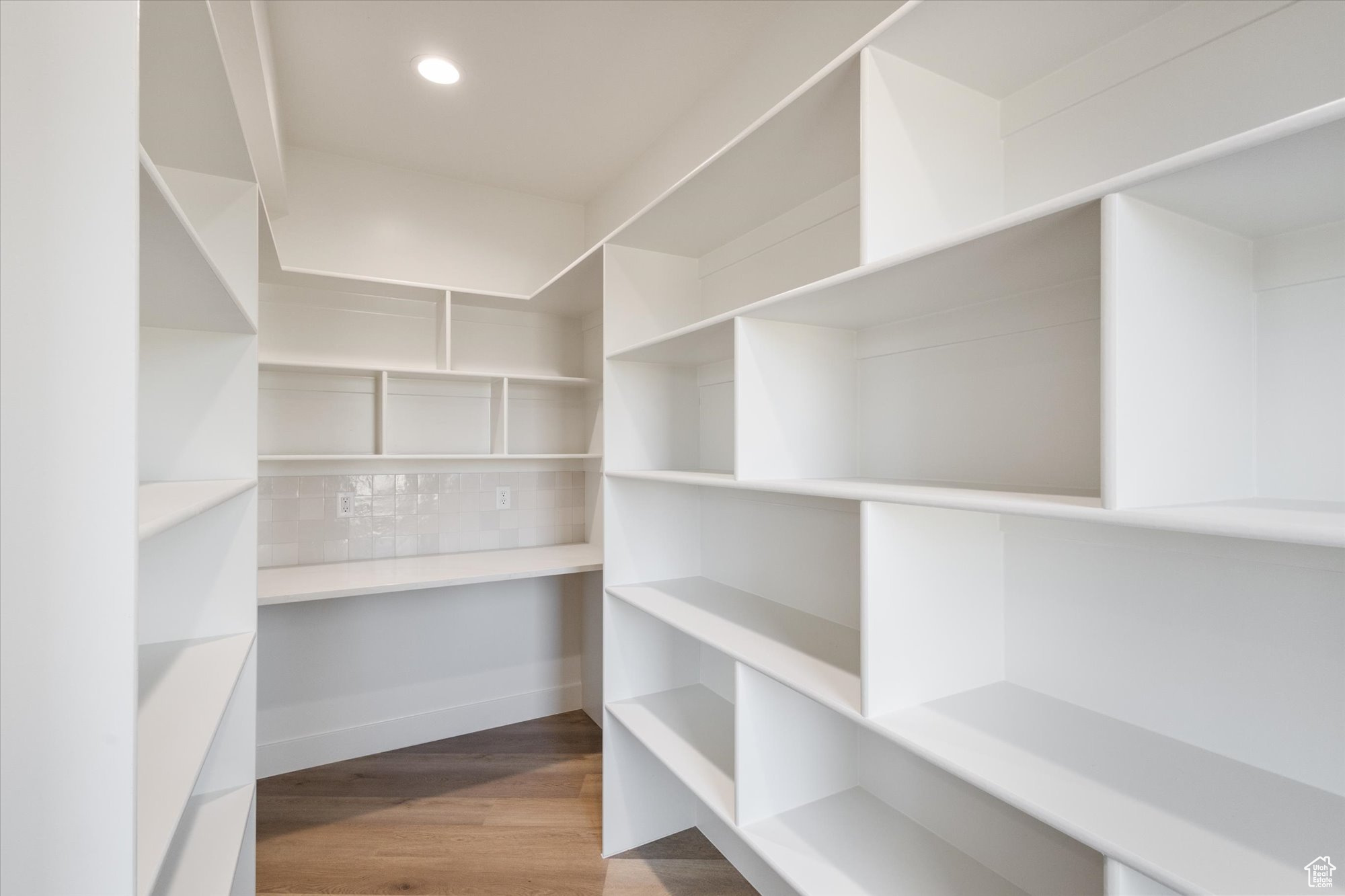 BROOKSIDE - Residential