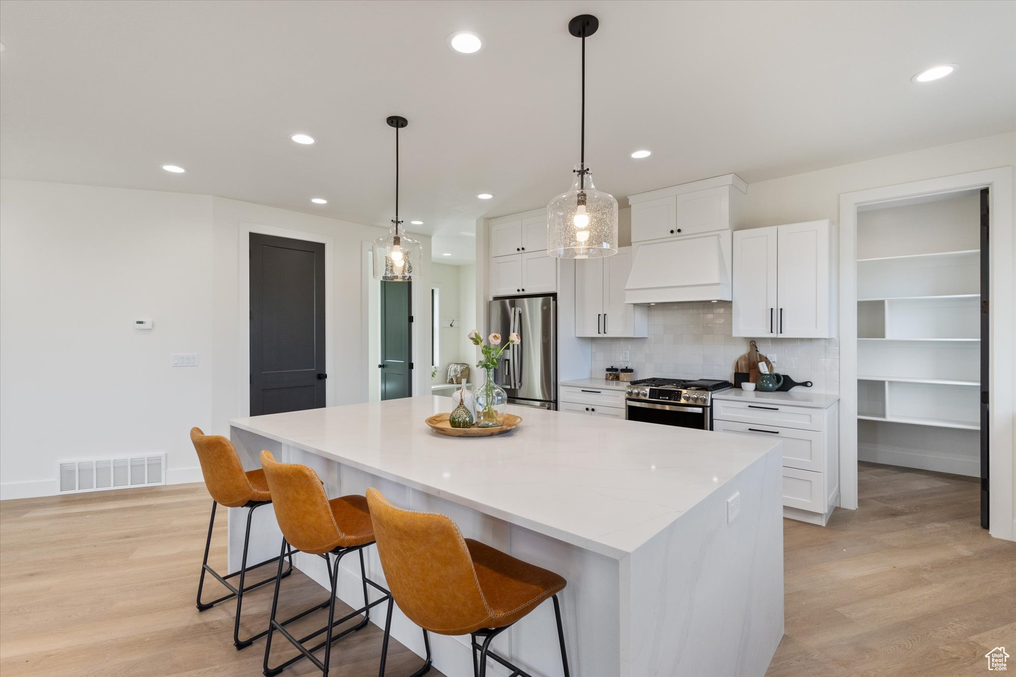 BROOKSIDE - Residential