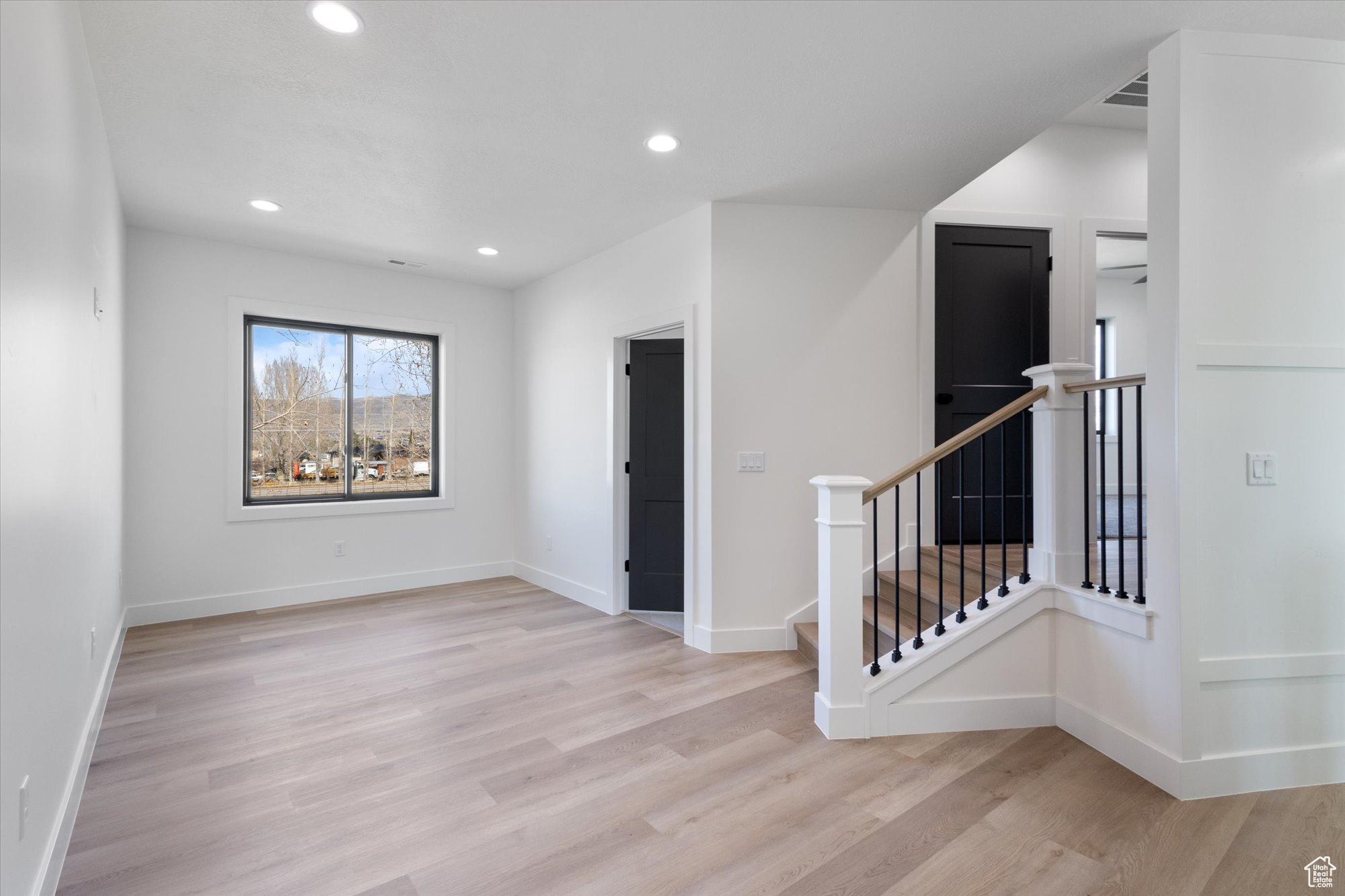 BROOKSIDE - Residential