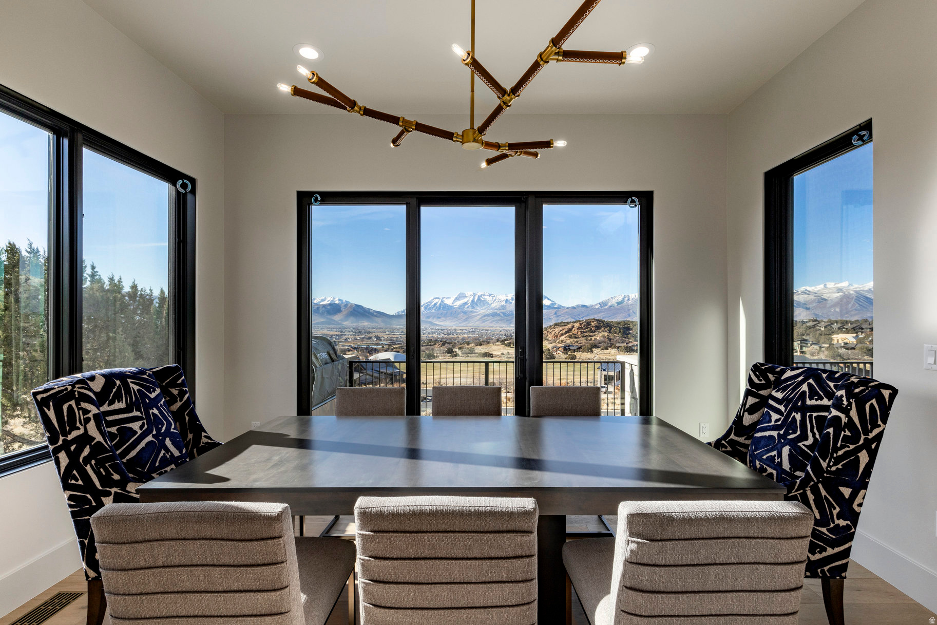 RED LEDGES - Residential