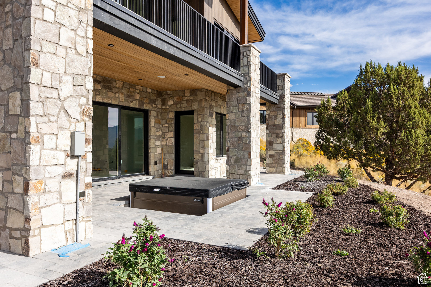 RED LEDGES - Residential