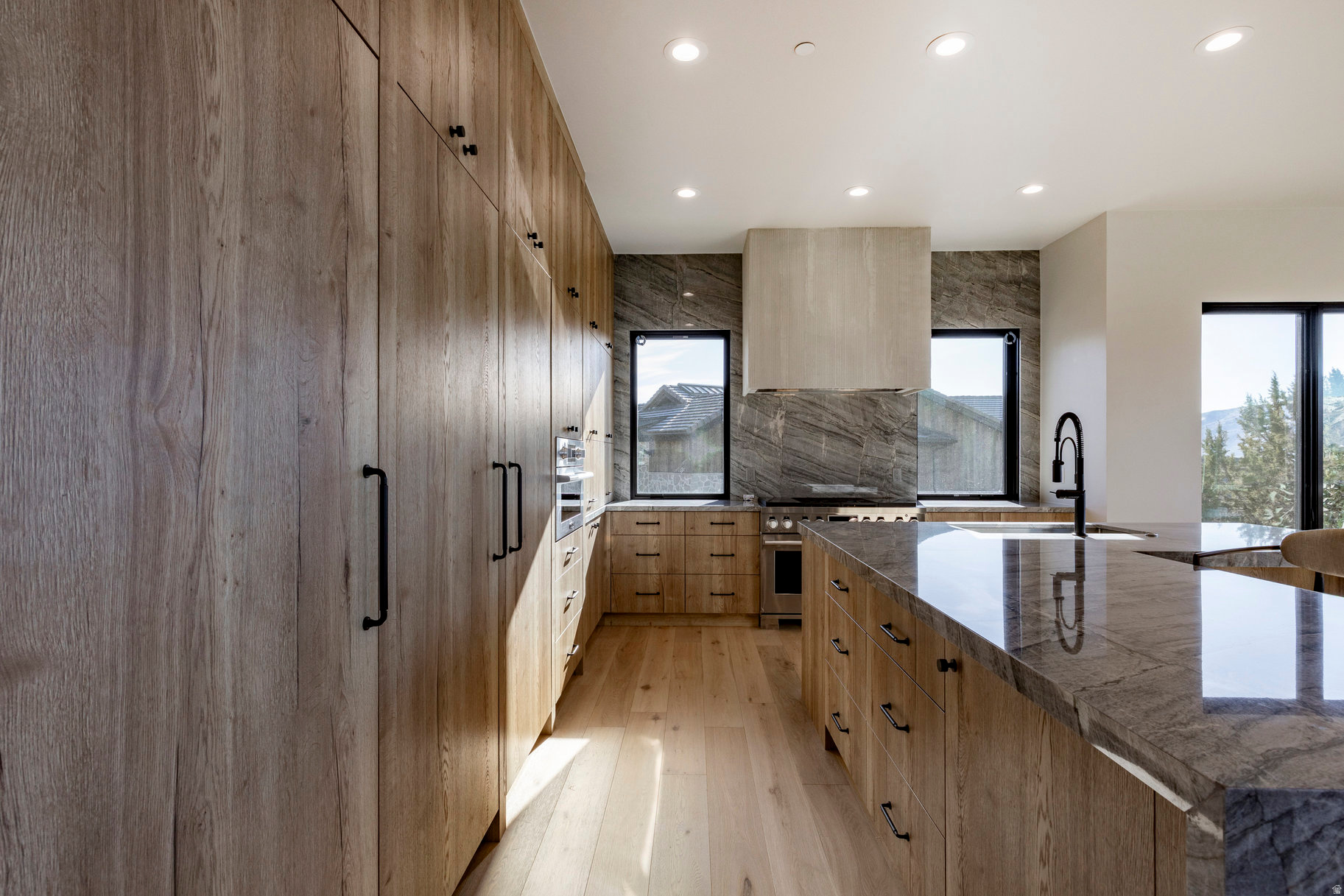 RED LEDGES - Residential