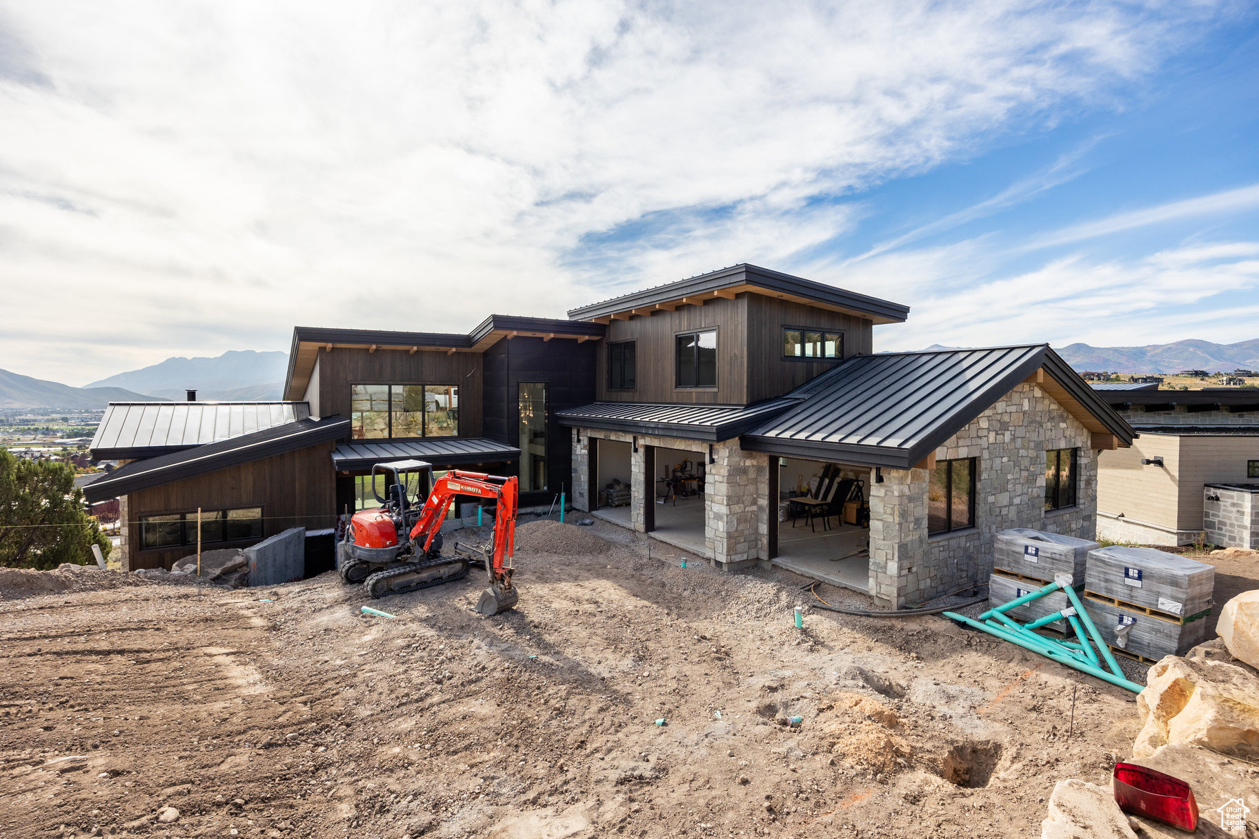 RED LEDGES - Residential