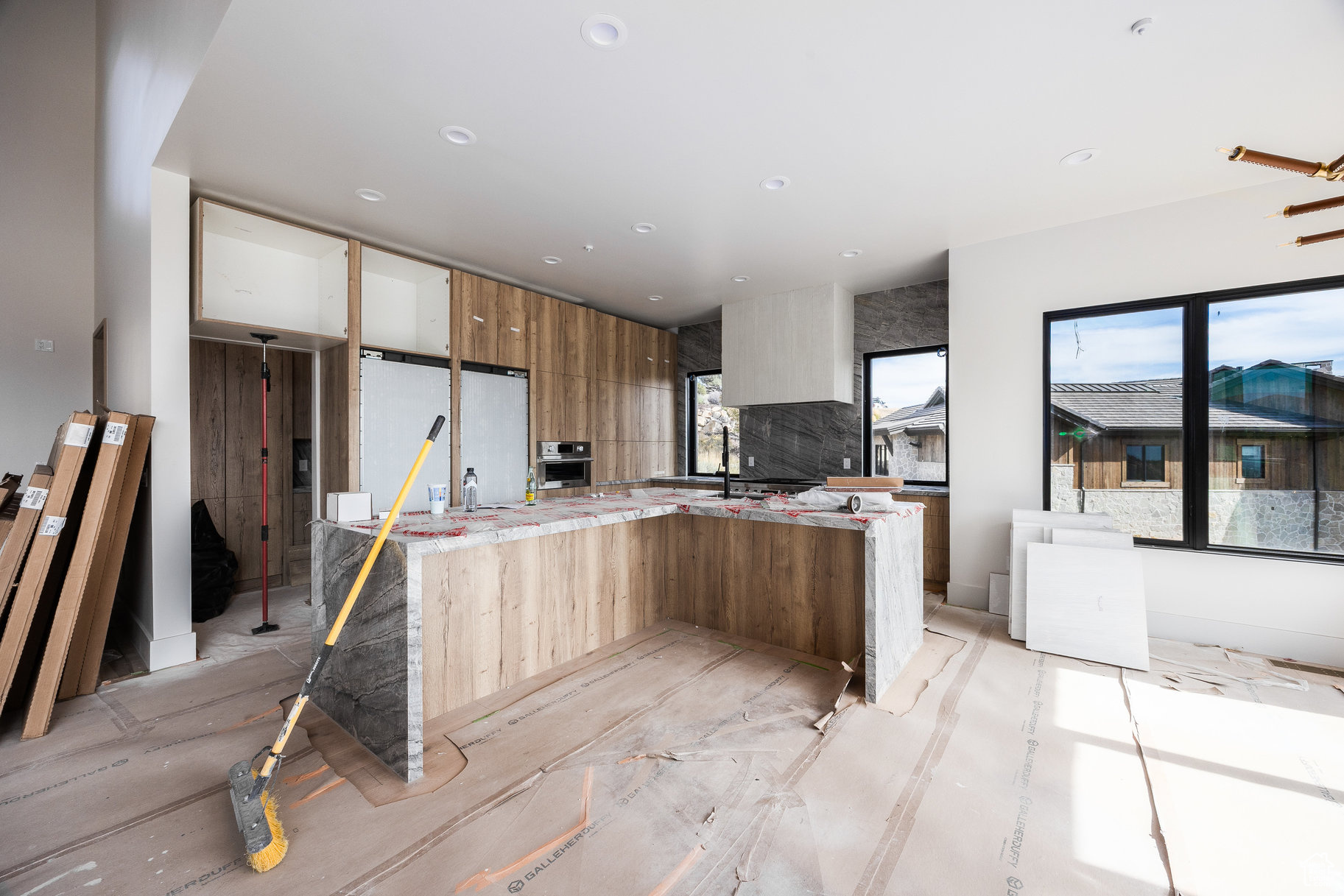 RED LEDGES - Residential