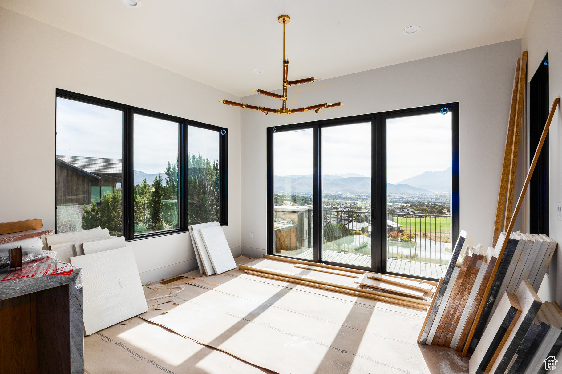 RED LEDGES - Residential