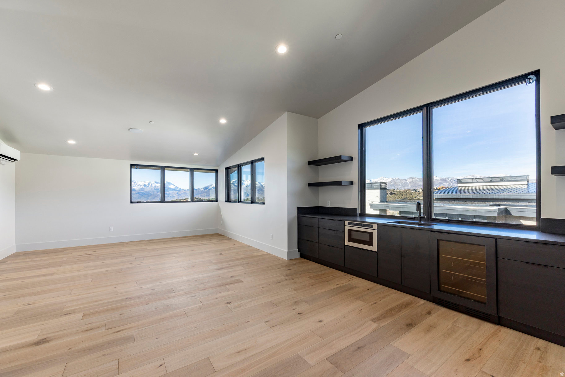 RED LEDGES - Residential