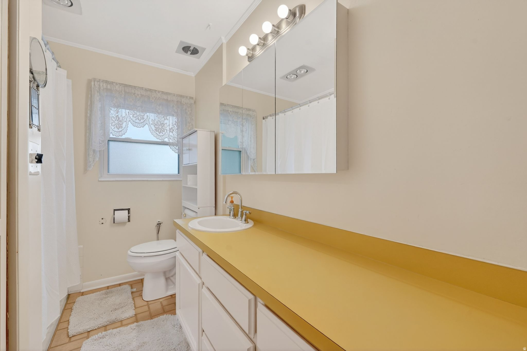 RIVIERA CONDM - Residential