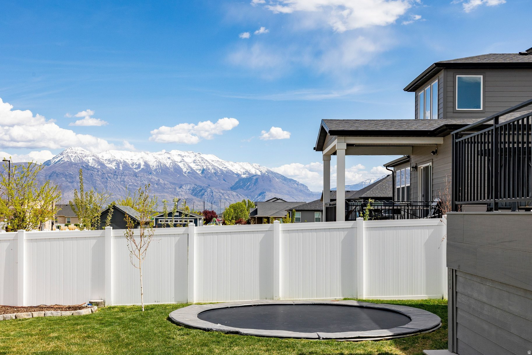 ALPINE SPRINGS - Residential