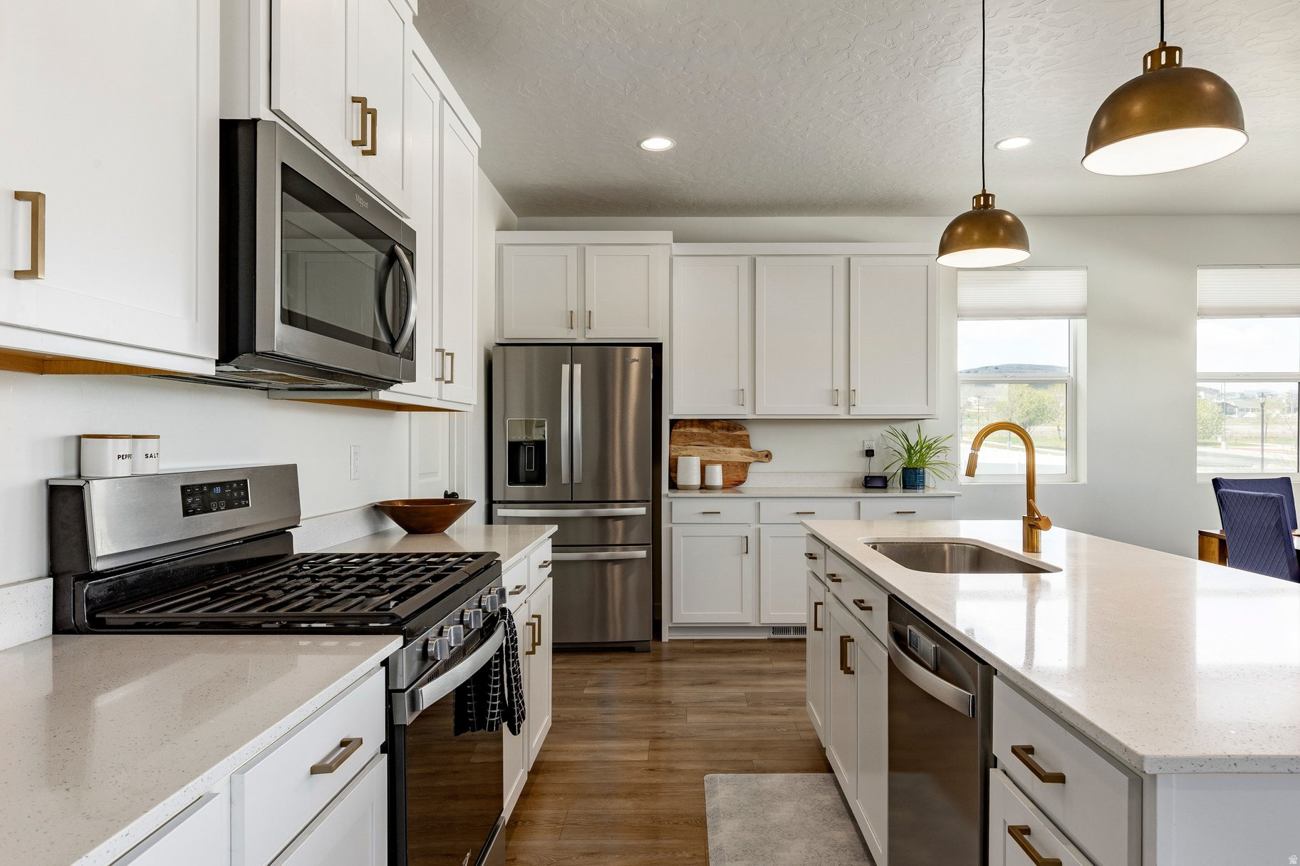 ALPINE SPRINGS - Residential