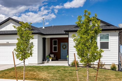 Tiny photo for 712 W BLUE MOUNTAIN DR, Saratoga Springs, UT 84045 (MLS # 2150267)