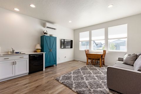 Tiny photo for 712 W BLUE MOUNTAIN DR, Saratoga Springs, UT 84045 (MLS # 2150267)