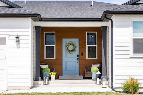Tiny photo for 712 W BLUE MOUNTAIN DR, Saratoga Springs, UT 84045 (MLS # 2150267)