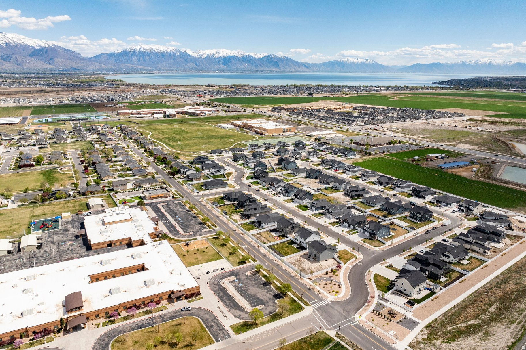 ALPINE SPRINGS - Residential