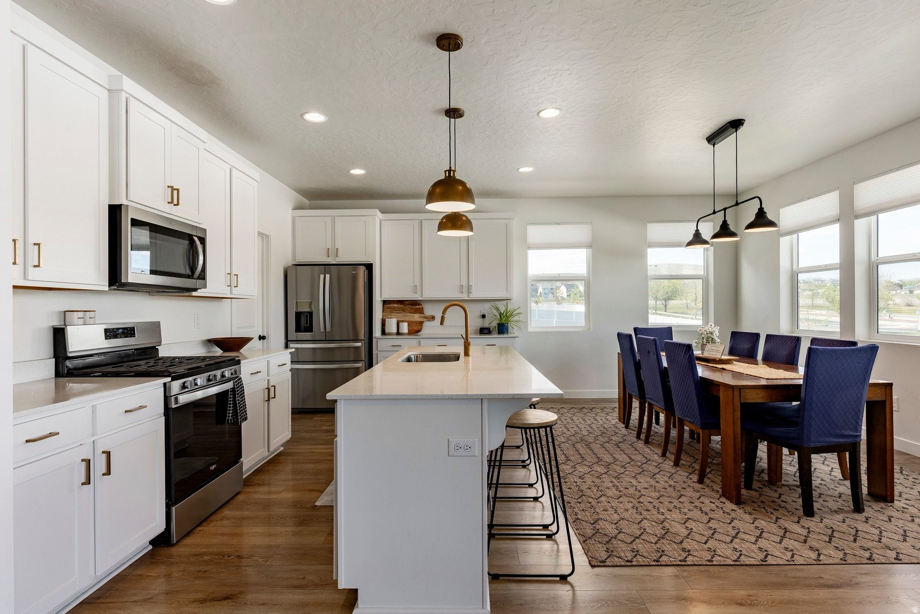 ALPINE SPRINGS - Residential