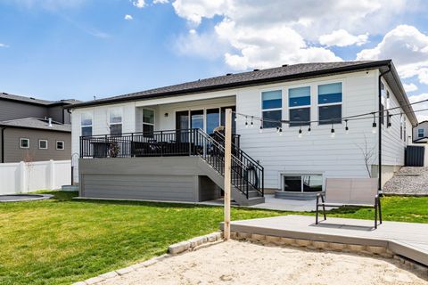 Tiny photo for 712 W BLUE MOUNTAIN DR, Saratoga Springs, UT 84045 (MLS # 2150267)