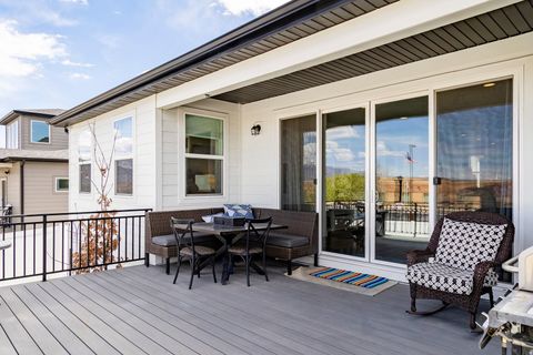 Tiny photo for 712 W BLUE MOUNTAIN DR, Saratoga Springs, UT 84045 (MLS # 2150267)