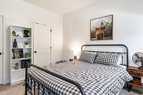 Tiny photo for 712 W BLUE MOUNTAIN DR, Saratoga Springs, UT 84045 (MLS # 2150267)