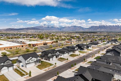 Tiny photo for 712 W BLUE MOUNTAIN DR, Saratoga Springs, UT 84045 (MLS # 2150267)