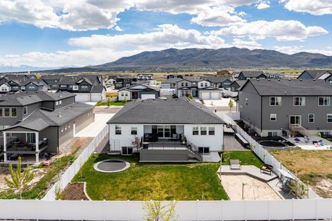 Tiny photo for 712 W BLUE MOUNTAIN DR, Saratoga Springs, UT 84045 (MLS # 2150267)