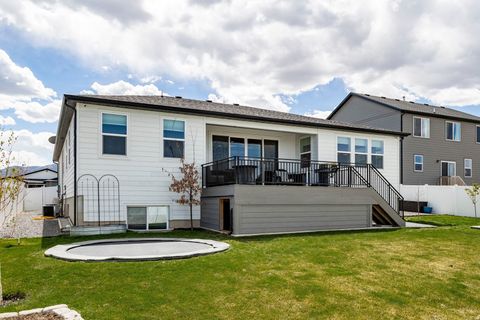 Tiny photo for 712 W BLUE MOUNTAIN DR, Saratoga Springs, UT 84045 (MLS # 2150267)