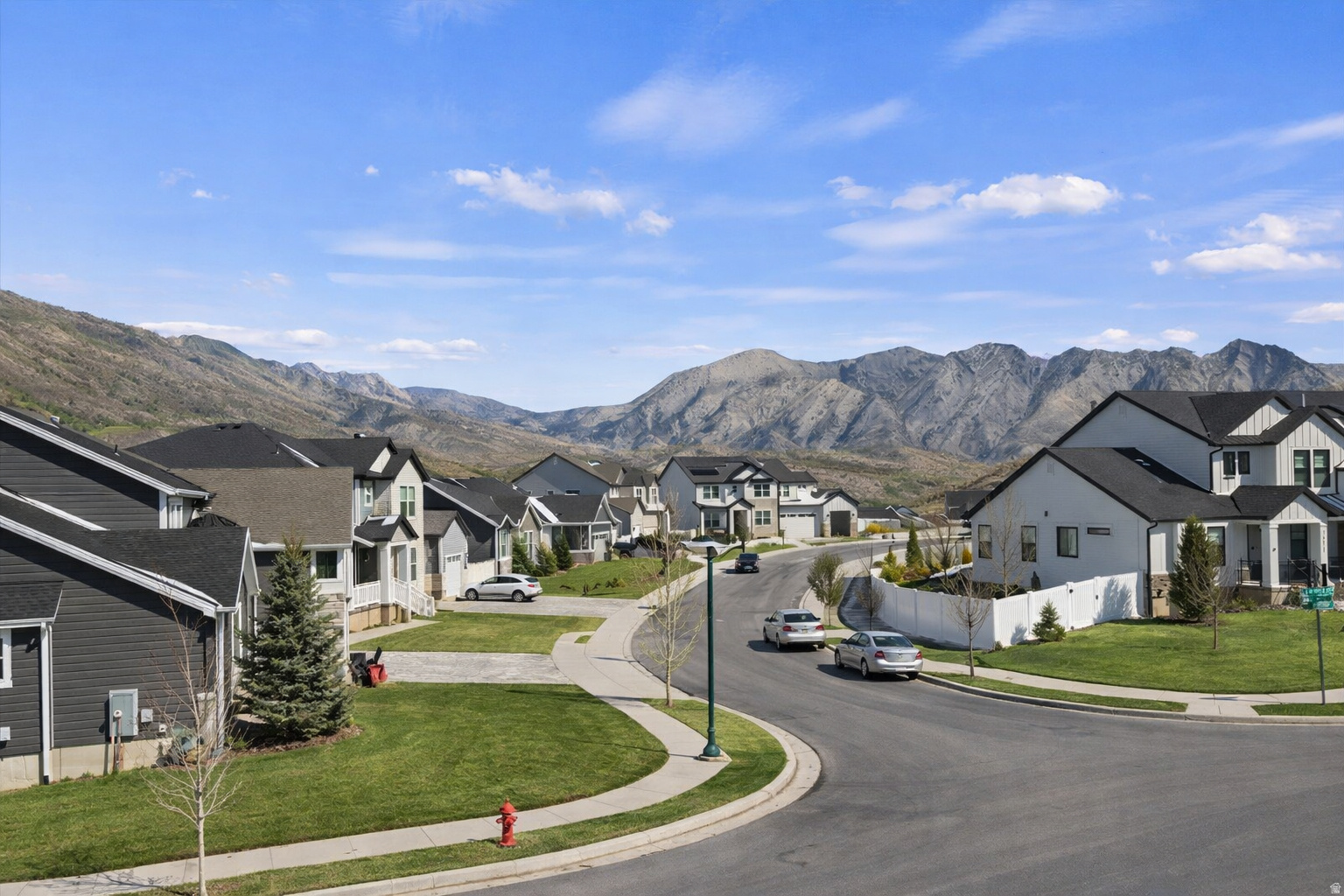 HIDDEN CANYON - Residential