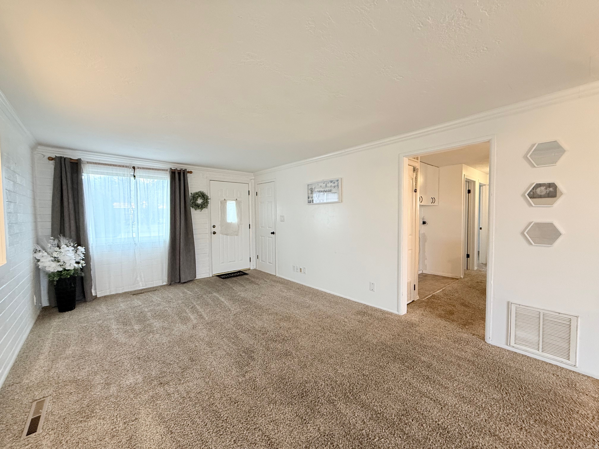 WHITE CITY - Residential