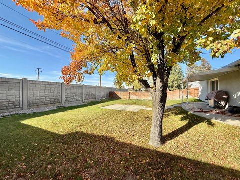 Tiny photo for 9936 S 730 E, Sandy, UT 84094 (MLS # 2128747)