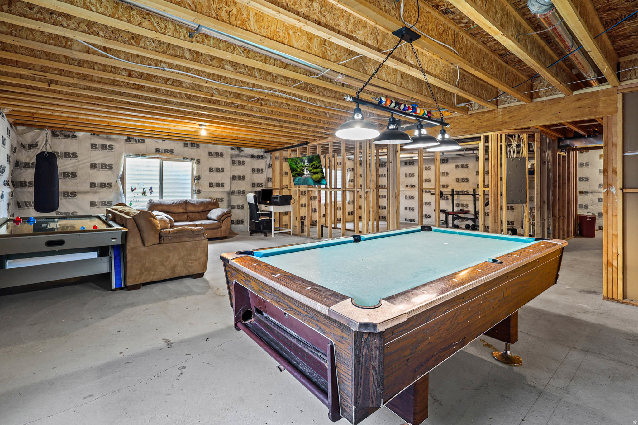 QUAILHILL - Residential