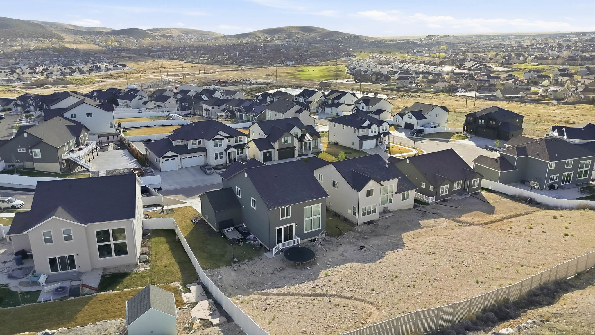 QUAILHILL - Residential