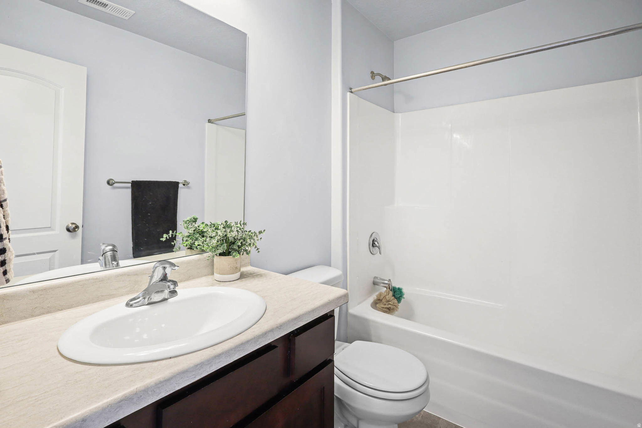 QUAILHILL - Residential