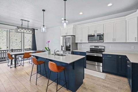 Tiny photo for 586 N HILL VIEW DR, Saratoga Springs, UT 84045 (MLS # 2148655)