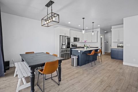 Tiny photo for 586 N HILL VIEW DR, Saratoga Springs, UT 84045 (MLS # 2148655)