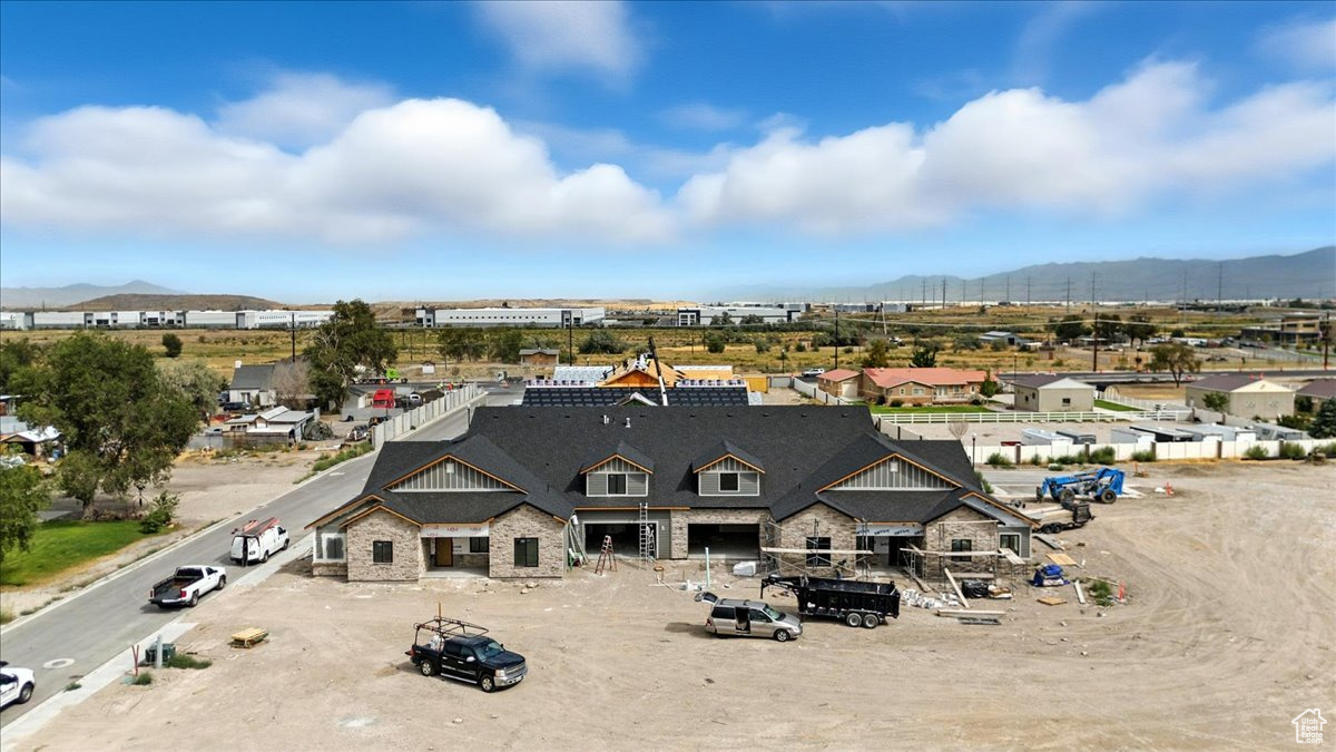 HEATHER ON PARKWAY - Residential