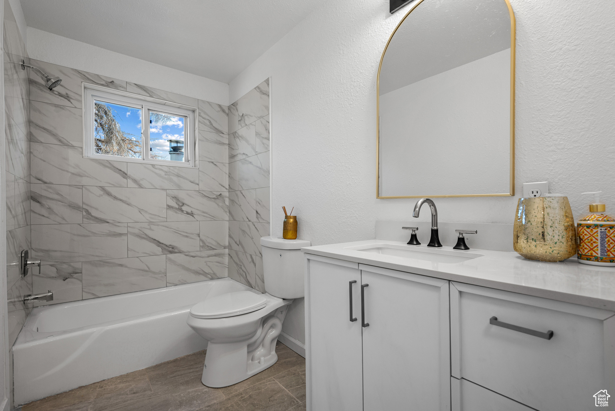 337 S 400, Tooele, Utah image 22