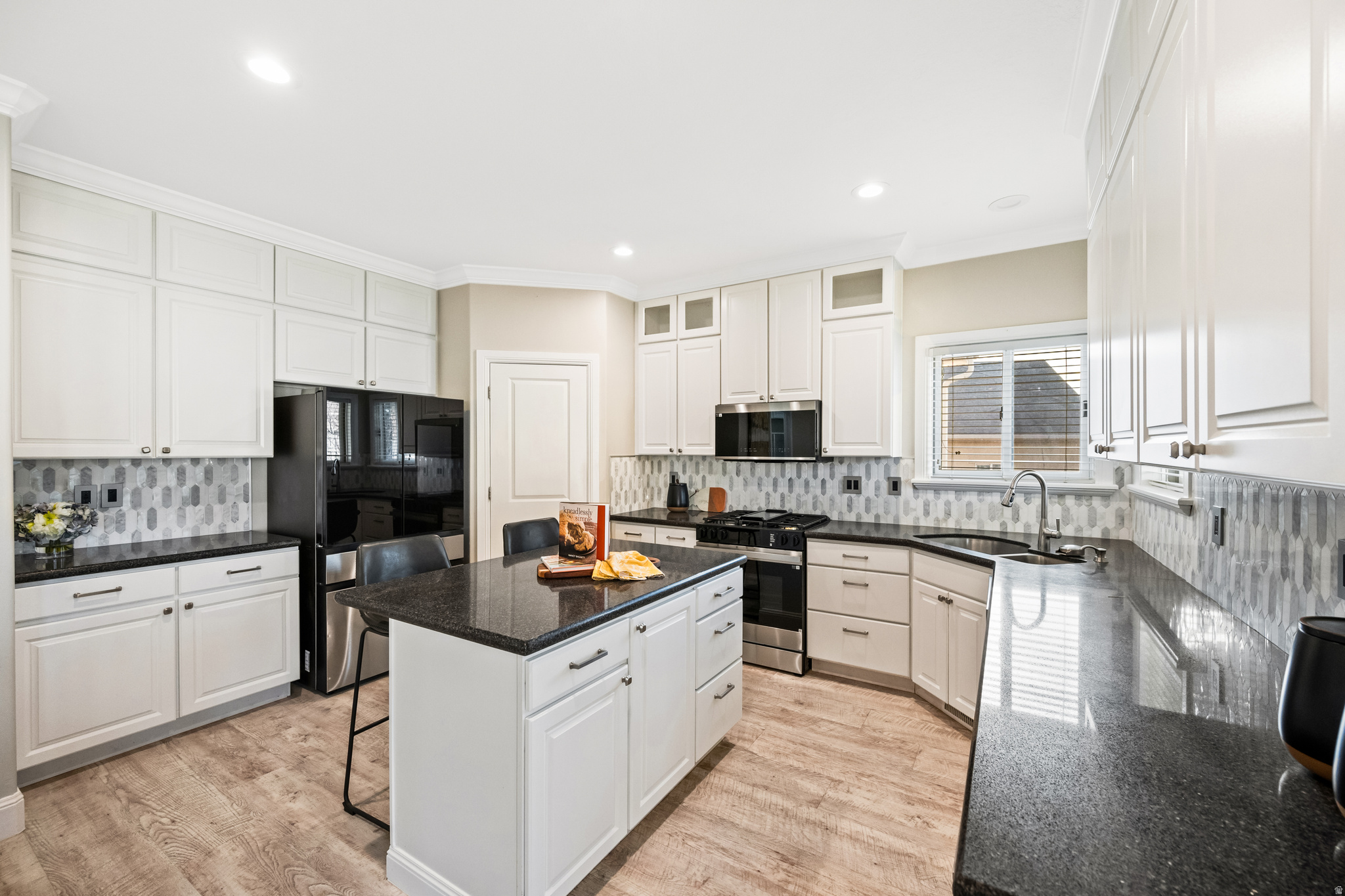 MOUNT AIREY - Residential