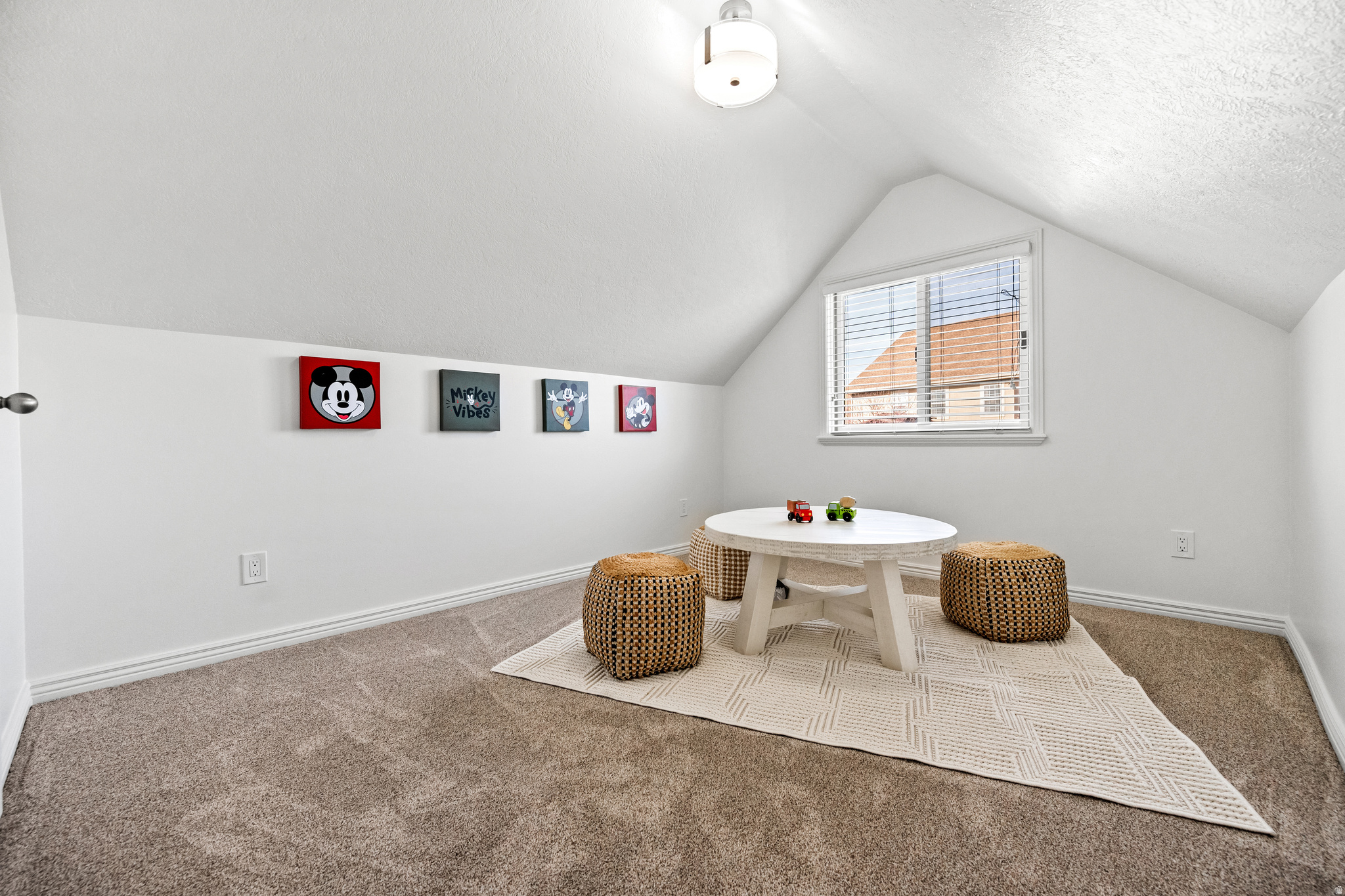 MOUNT AIREY - Residential