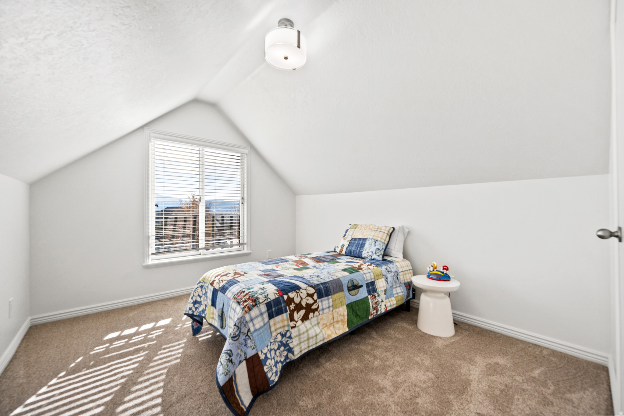 MOUNT AIREY - Residential