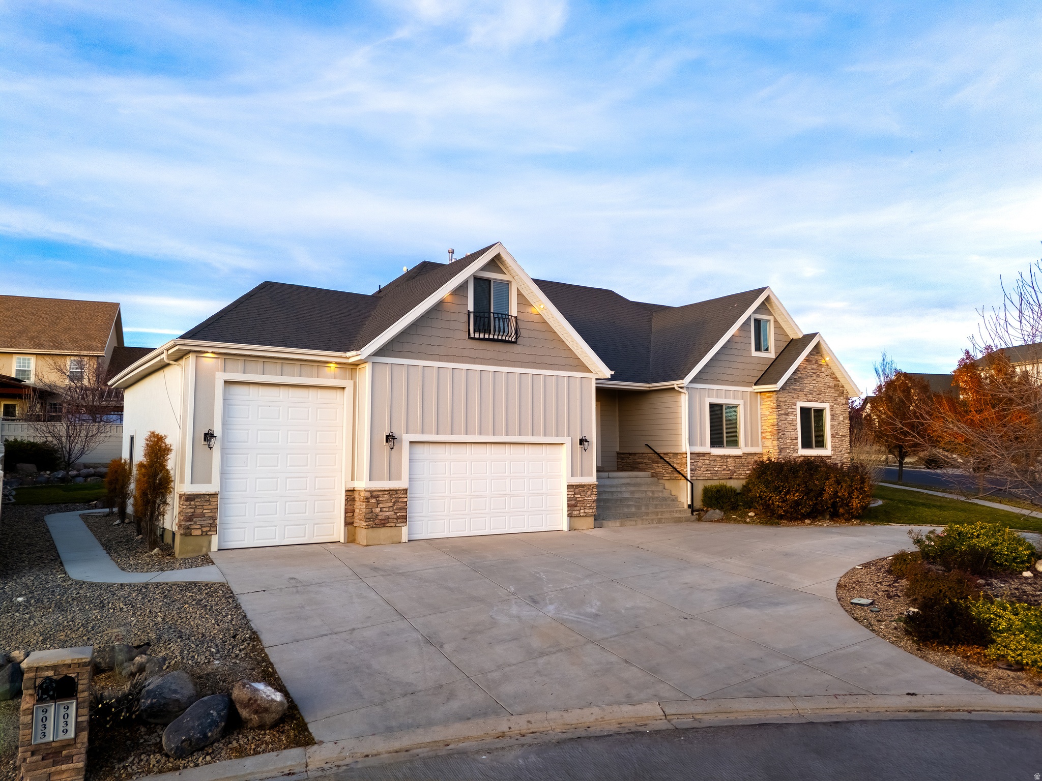 MOUNT AIREY - Residential