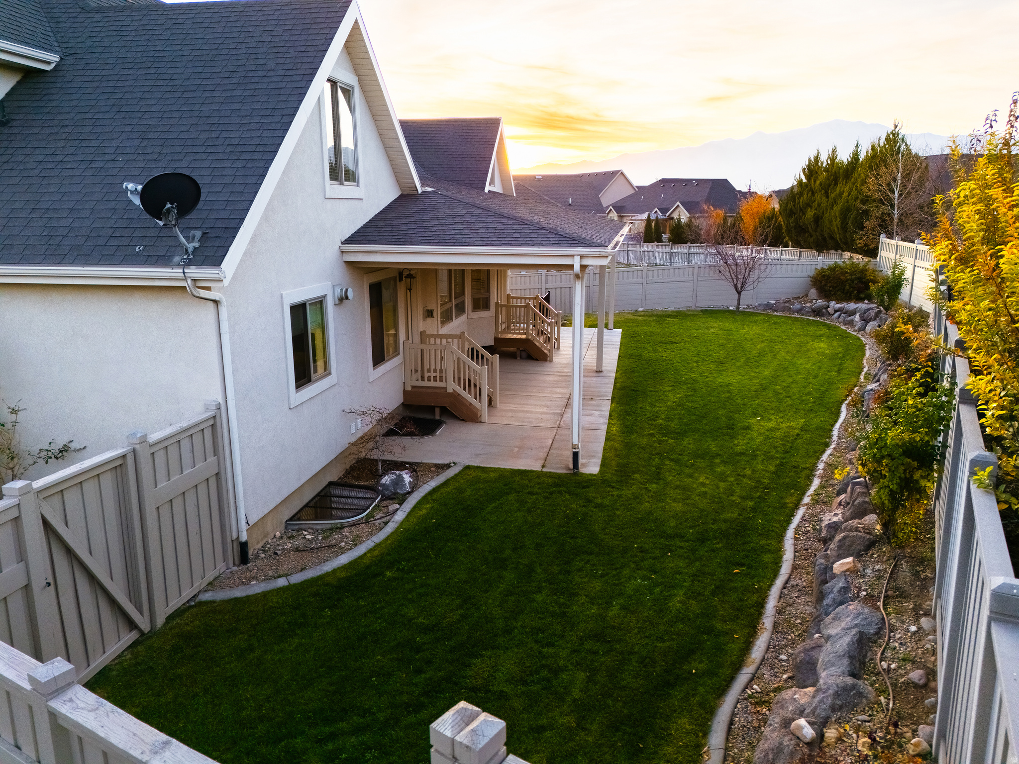 MOUNT AIREY - Residential