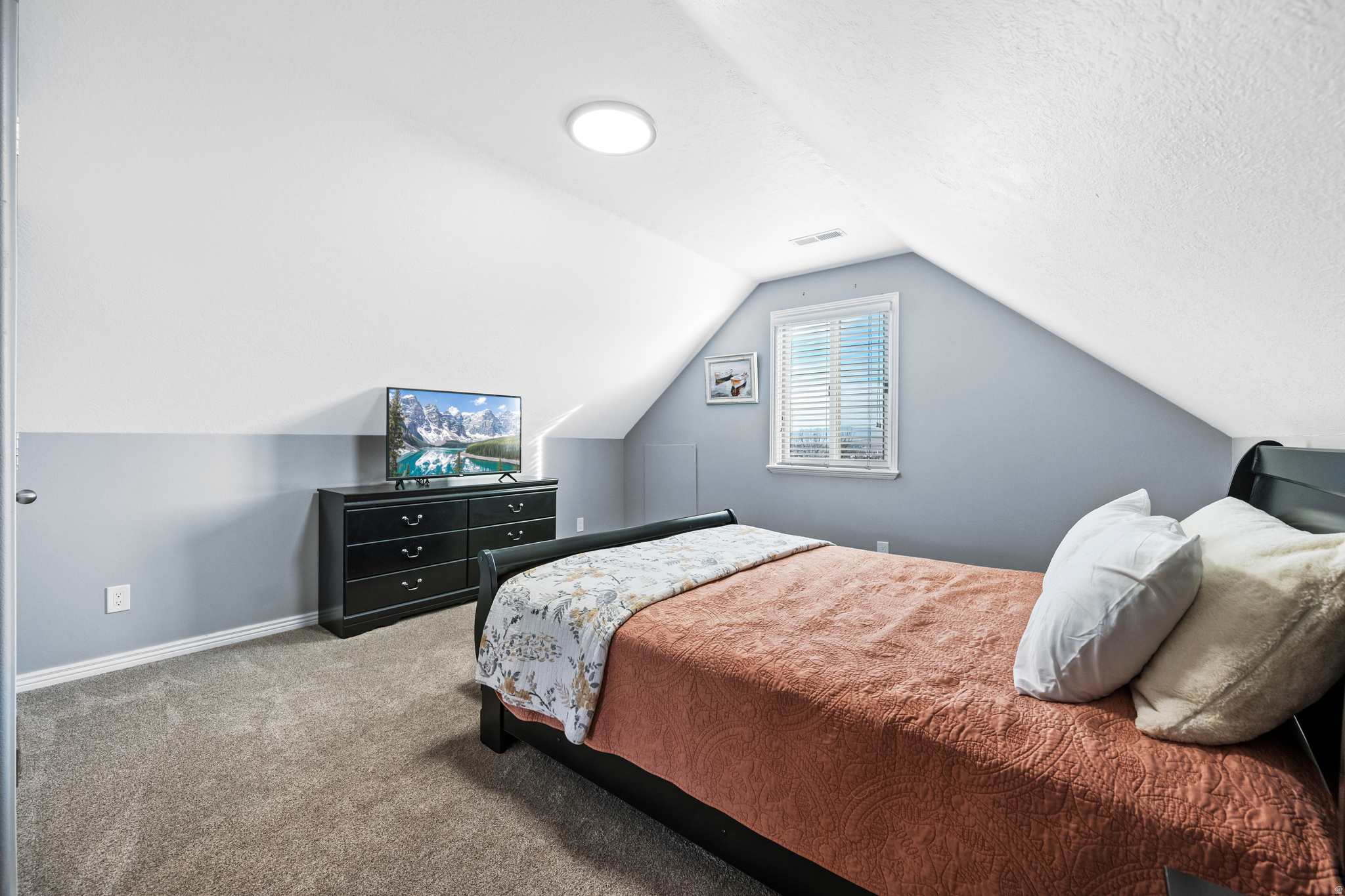 MOUNT AIREY - Residential