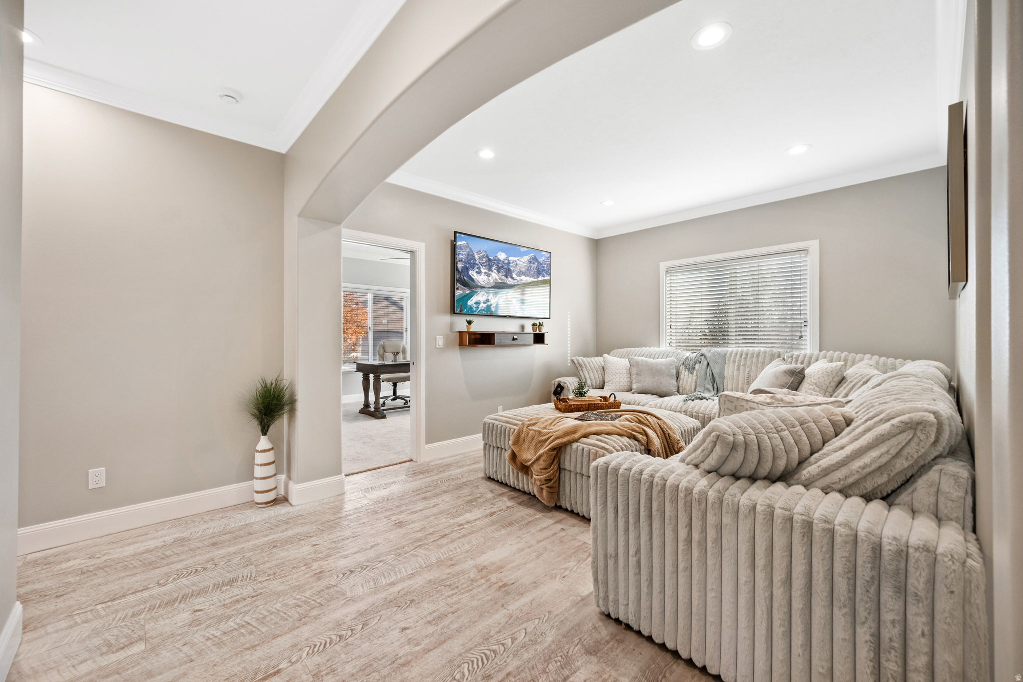 MOUNT AIREY - Residential