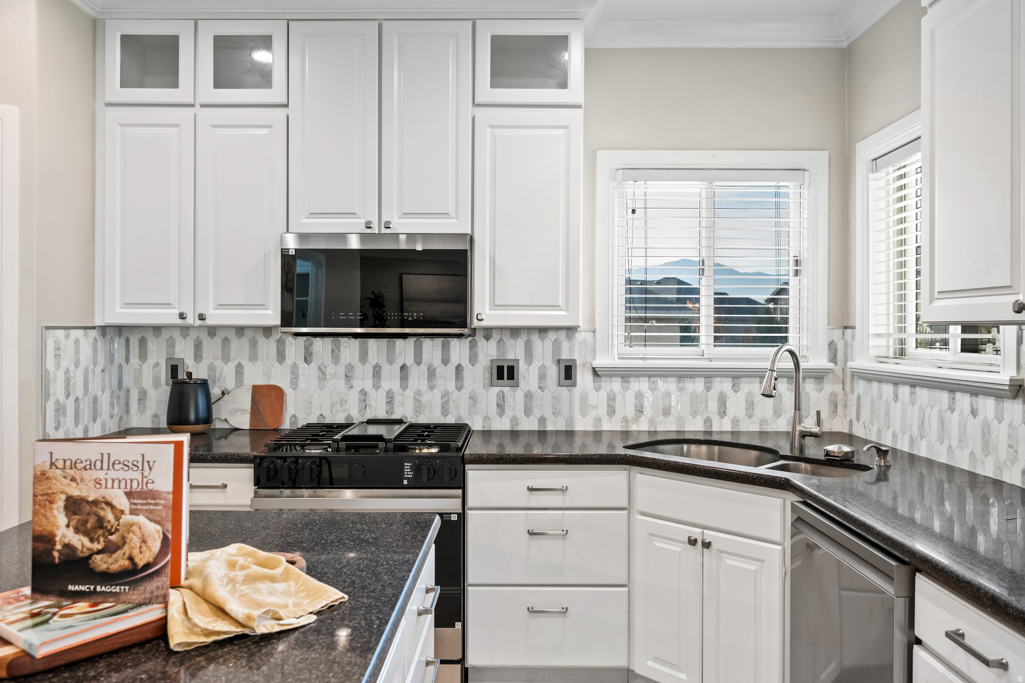 MOUNT AIREY - Residential