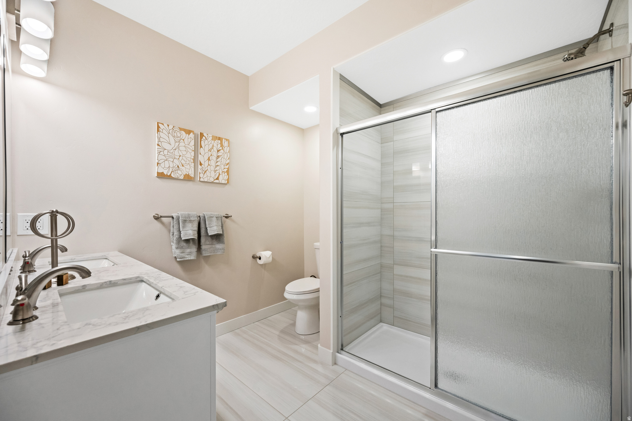 MOUNT AIREY - Residential