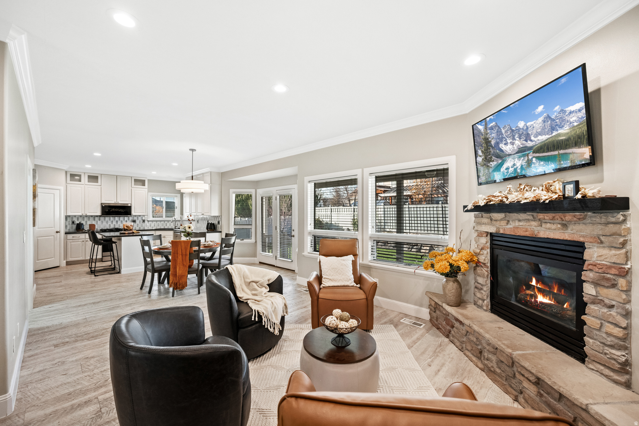 MOUNT AIREY - Residential