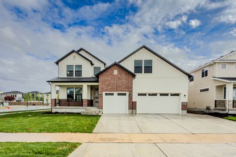 Photo of 147 W AUTUMN BLAZE DR #4321, Vineyard, UT 84059 (MLS # 2150385)