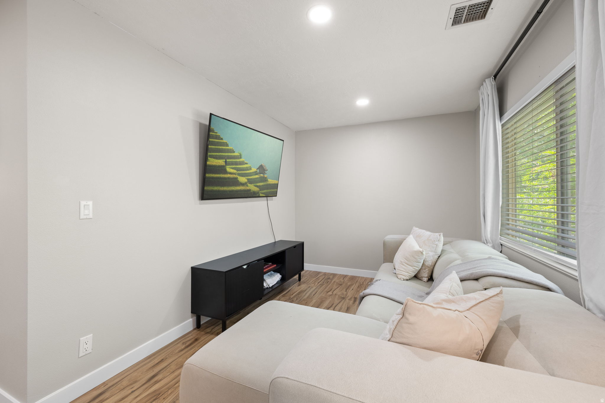 COTTAGES AT ELK RUN - Residential