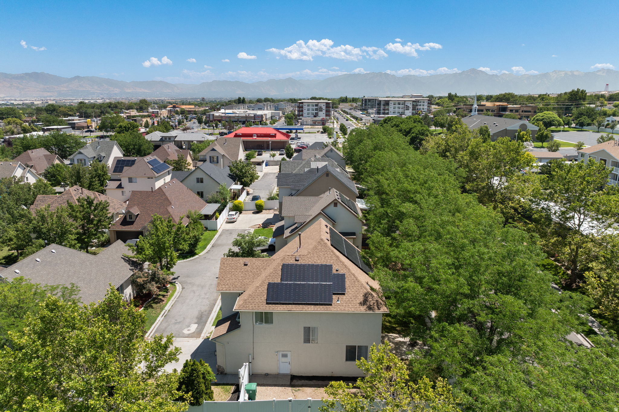 COTTAGES AT ELK RUN - Residential